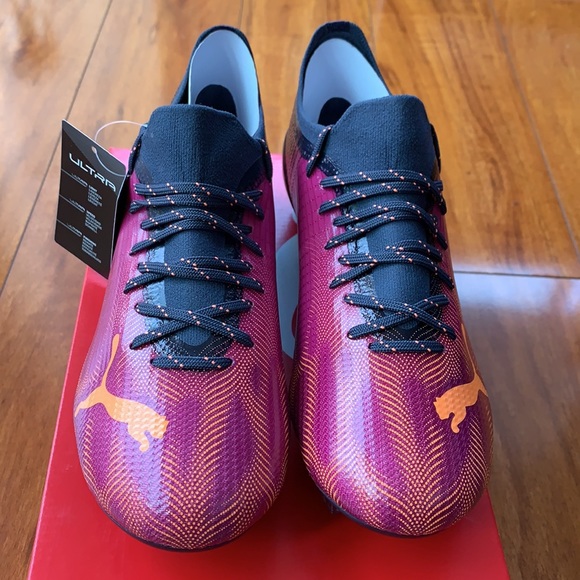 ⚡️PRICE DROP✨Men’s puma soccer cleats! NEW - Picture 2 of 4